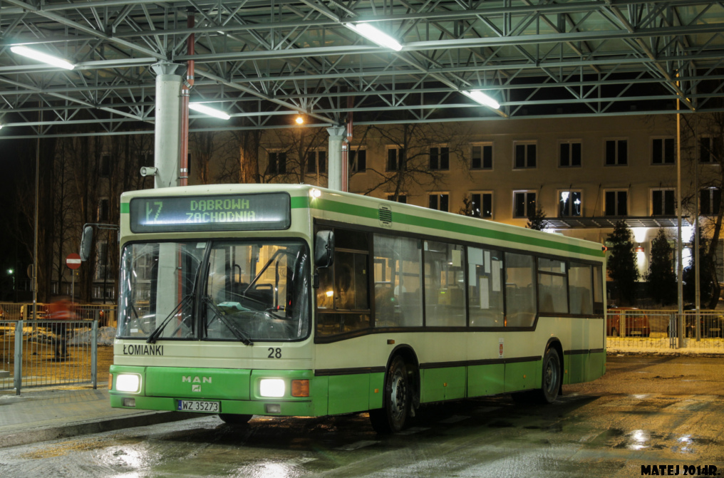 28
Ĺadnie wyglÄda ten wĂłz, szkoda Ĺźe ma Voitha. MAN + ZF to wybuchowe poĹÄczenie, czego przykĹadem sÄ nasze Jelcze M121M z MZA :P
