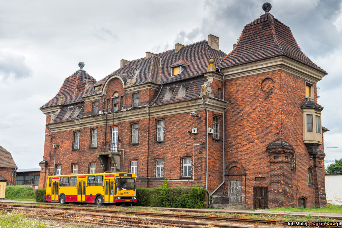 4340
Słowa kluczowe: Architektura KPĹ 120M