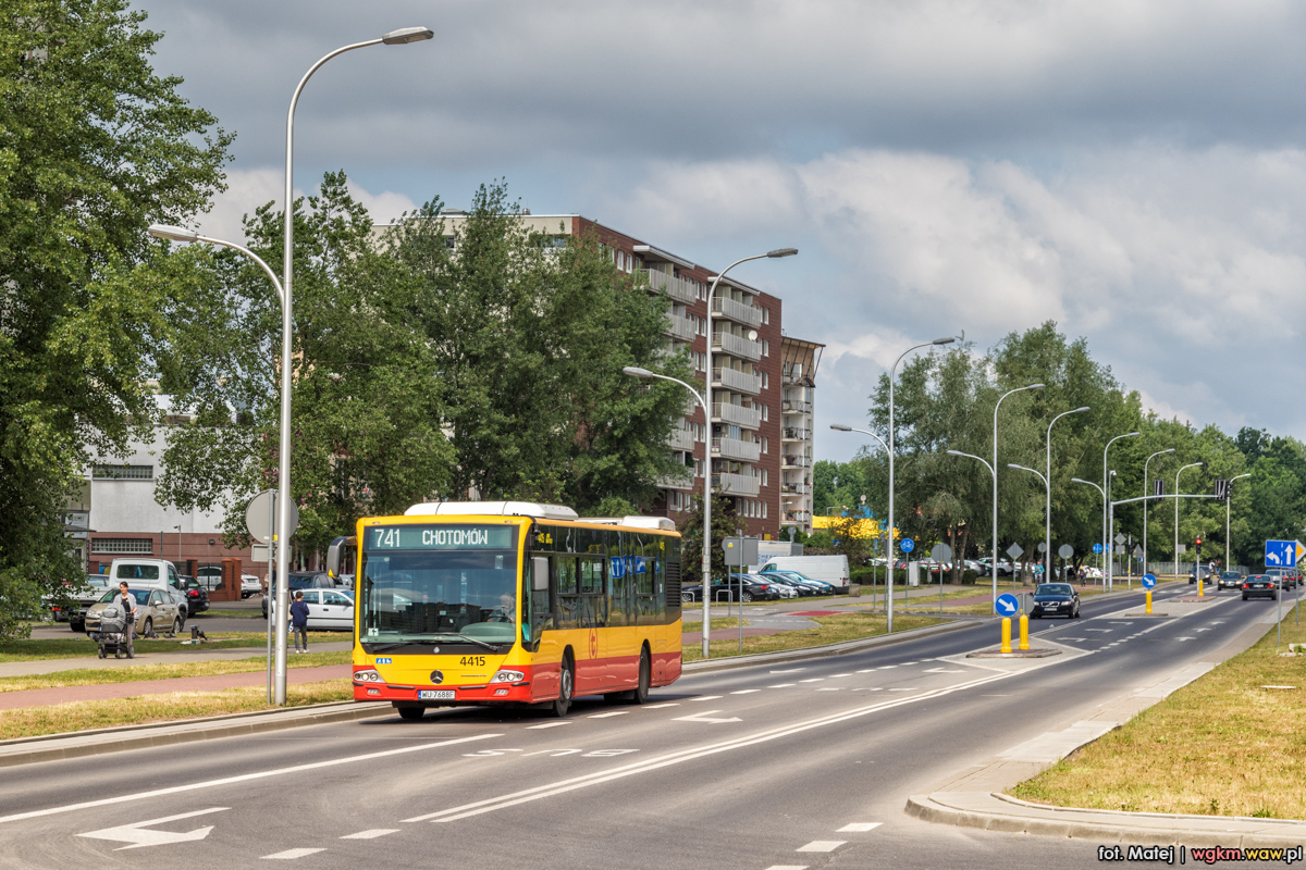 4415
Od wczoraj na 741 jeĹşdzi Stalowa.
