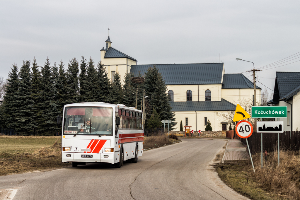SE8002
W tle wieĹ KoĹźuchĂłwek
Słowa kluczowe: ST120WB