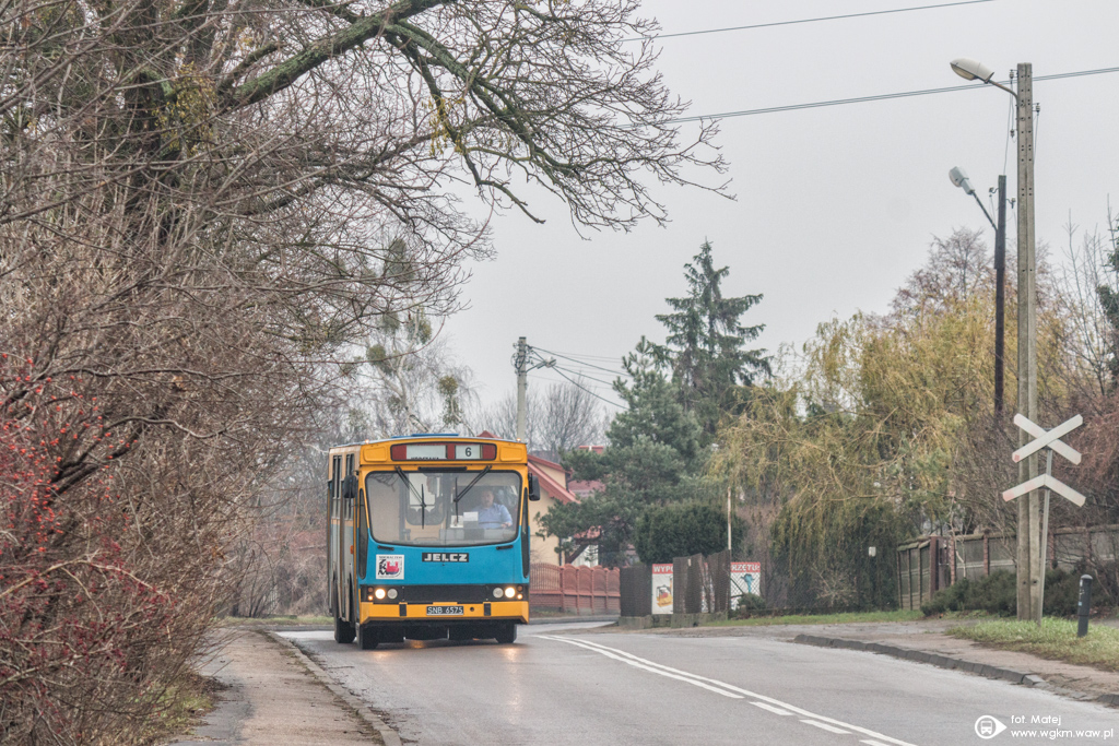 SNB 6575
WybraĹem siÄ dzisiaj do Sochaczewa, nastawiony na zĹapanie pokaĹşnej iloĹci MigĂłw. No i udaĹo siÄ. Miejsce, w ktĂłrym zrobiĹem to zdjÄcie byĹo punktem kulminacyjnym wyprawy - lubiÄ po mniejszych miasteczkach poruszaÄ siÄ pieszo :) WiÄcej zdjÄÄ pĂłĹşniej!
