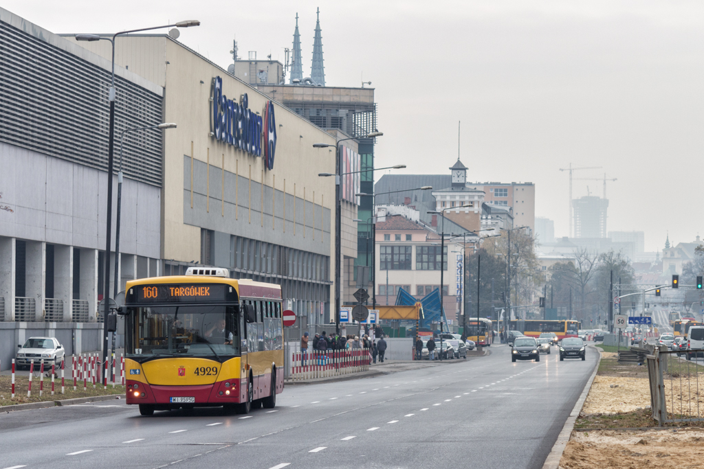 4929
Słowa kluczowe: WĹ2014 M121I