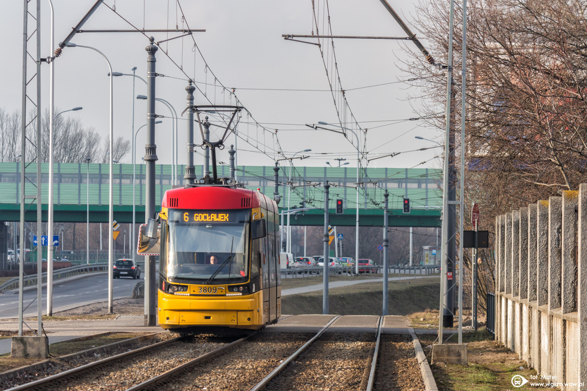 3809
Od jakiegoĹ czasu linia 6 w weekendy jest w peĹni niskopodĹogowa.
