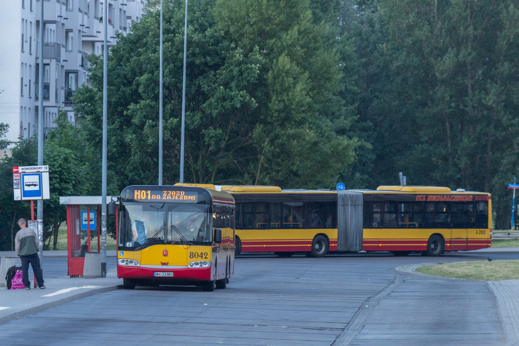 8042
Deskorolki na Nowodworach możemy ujrzeć w dwóch przypadkach: Albo wyjedzie na poranne brygady 186, które obsługuje Kleszczowa, albo zagości na N01.
Słowa kluczowe: Dziwadło SU15