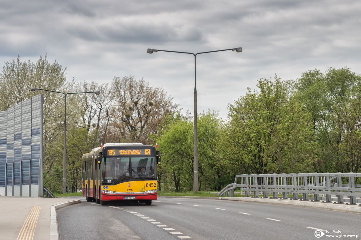 8452
Niby zwykĹy Solaris, ale dziÄki kilku naklejkom wydaje siÄ wyjÄtkowy.
