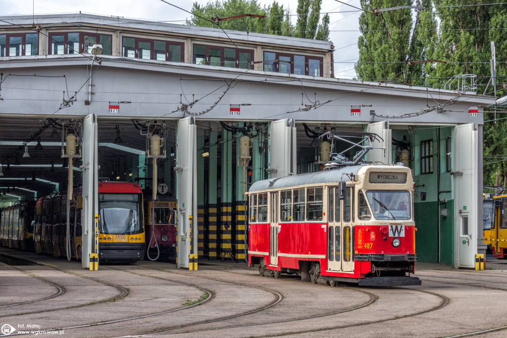 407
Słowa kluczowe: Konstal13N