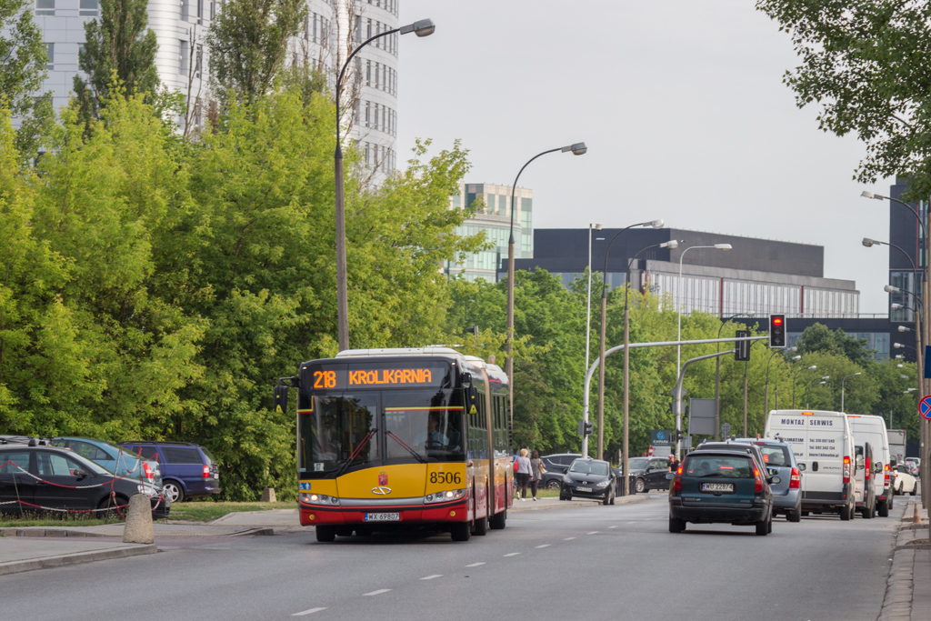 8506
Od dzisiaj znacznie wzrosĹa takĹźe czÄstotliwoĹÄ i metraĹź 218.
