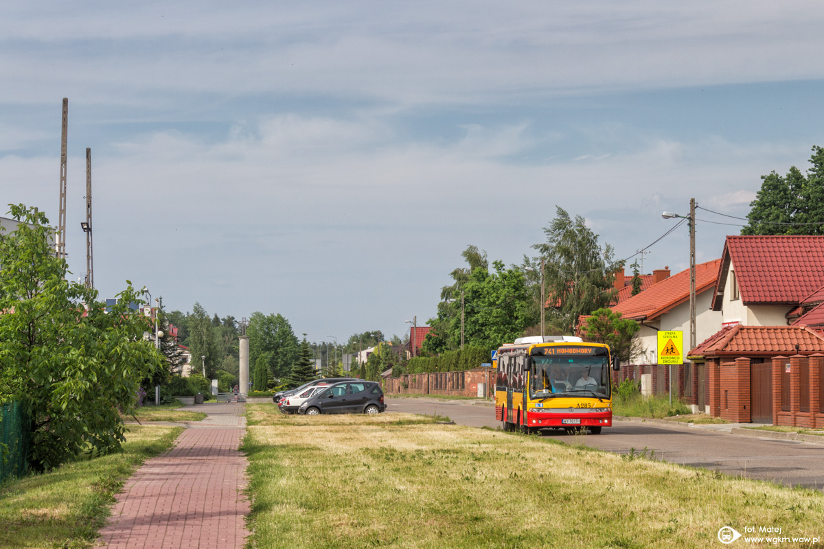 A285
741 to bardzo niepewna linia. Gmina najpierw chciaĹa jÄ zastÄpiÄ liniami lokalnymi, potem wydĹuĹźyÄ do metra i tak naprawdÄ podejmowane sÄ coraz to nowsze rozmowy i powstajÄ dziwne propozycje, ktĂłre nie dochodzÄ do skutku. Sama okolica jest dla mnie bardzo ciekawa, stÄd wyciÄgnÄĹem dzisiaj rower i przejechaĹem siÄ z aparatem do Legionowa i NieporÄtu. Pogoda byĹa wyĹmienita, a jak moĹźna poĹÄczyÄ przyjemne z poĹźytecznym, czemu nie :)
