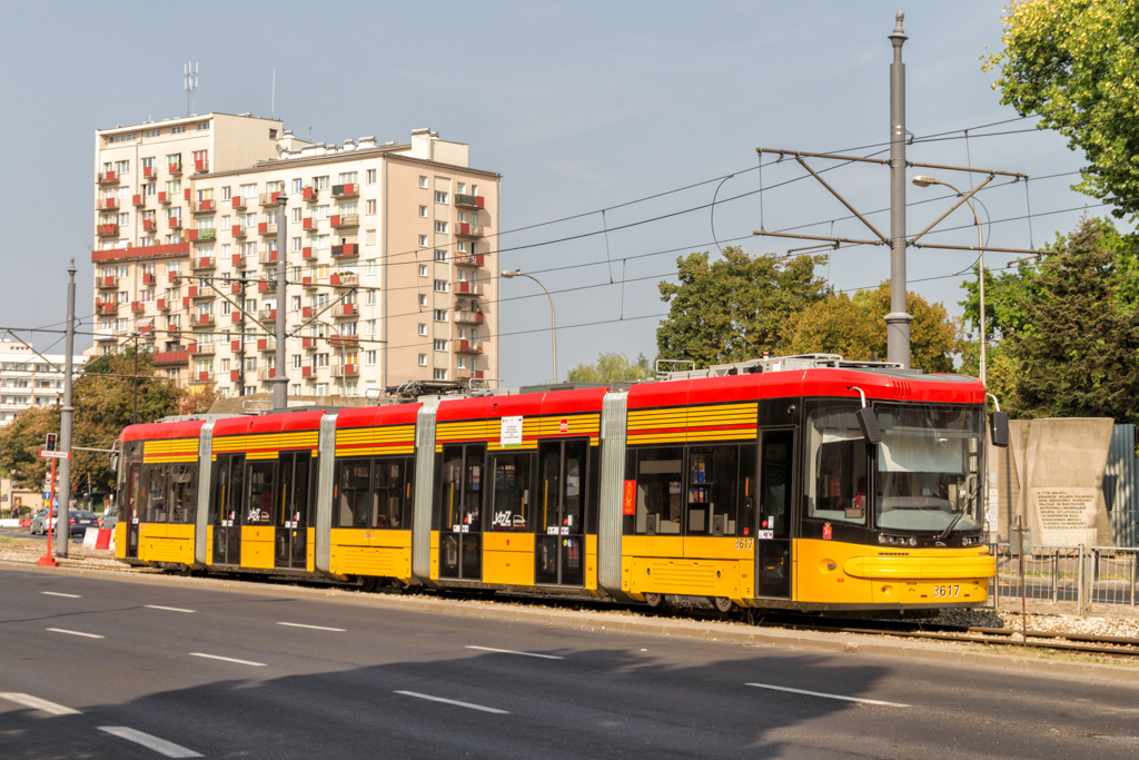 3617
OkoĹo stumetrowy odcinek tramwaje pokonujÄ "o wĹasnych siĹach".
Słowa kluczowe: ZaTramwaj