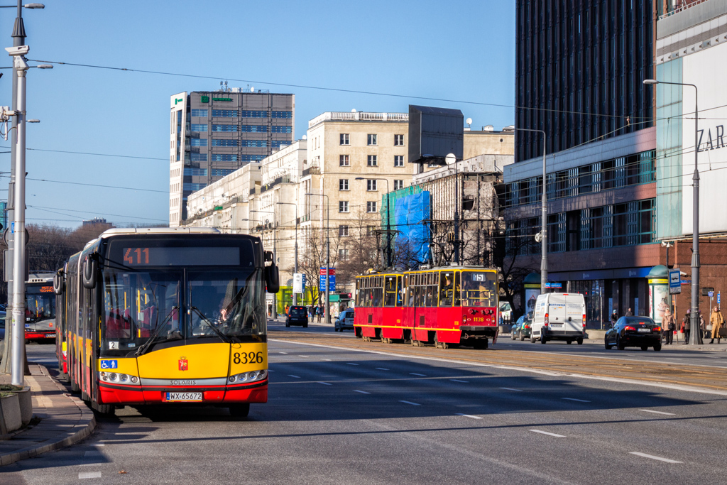 8326
W zwiÄzku z zamkniÄtym Mostem Ĺazienkowskim, linie: 411, 502 i 514 kraĹcujÄ na ZP Centrum.
Słowa kluczowe: Objazd