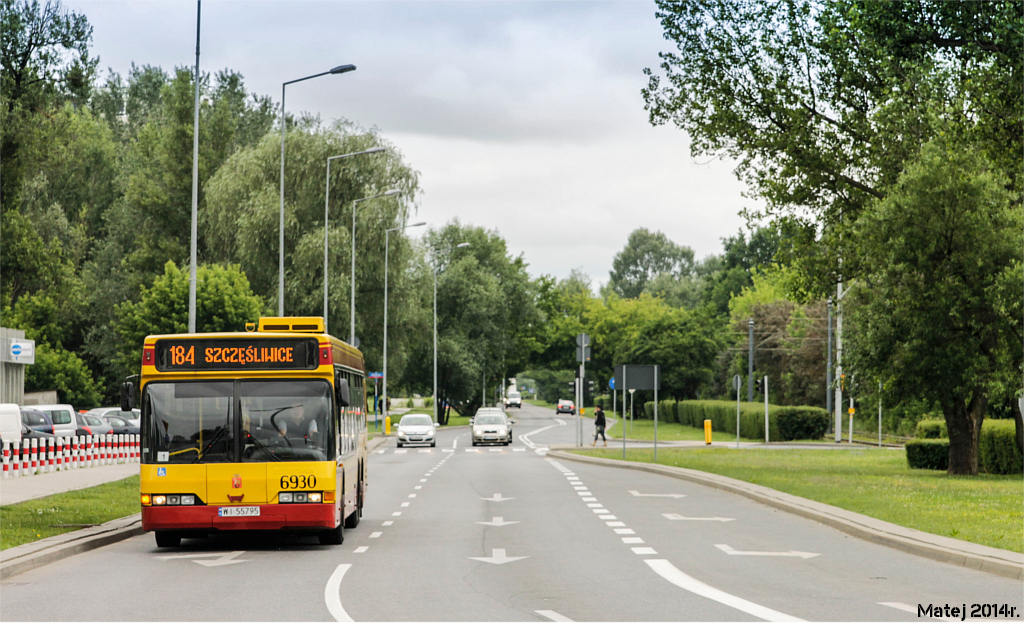 6930
103 i 184 wygoniono za Metro MĹociny, musiaĹy ustÄpiÄ miejsca 511.
Słowa kluczowe: Objazd N4020
