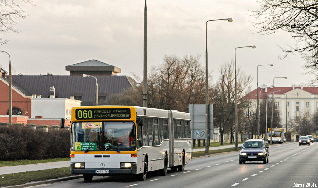60
MuszÄ przyznaÄ, Ĺźe bardzo polubiĹem tego przewoĹşnika. Stosunkowo szybko jedzie, tabor wyĹmienity. Szkoda, Ĺźe w Warszawie nigdy nie byĹo takich MercedesĂłw, majÄ Ĺwietnego ZFa ;)
