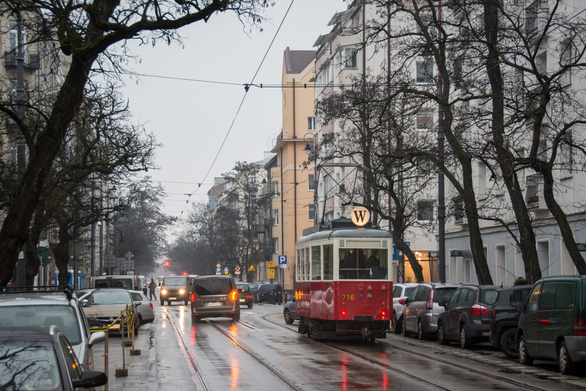 716
Słowa kluczowe: Walentynki