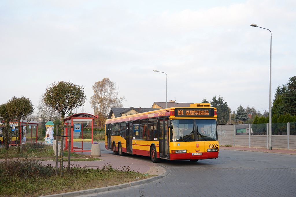 6832
W miniony weekend na 191 mogliĹmy uĹwiadczyÄ Neoplany - a to za sprawÄ powierzenia obsĹugi linii zajezdni "Kleszczowa".
Słowa kluczowe: Zasilenie WĹ2014