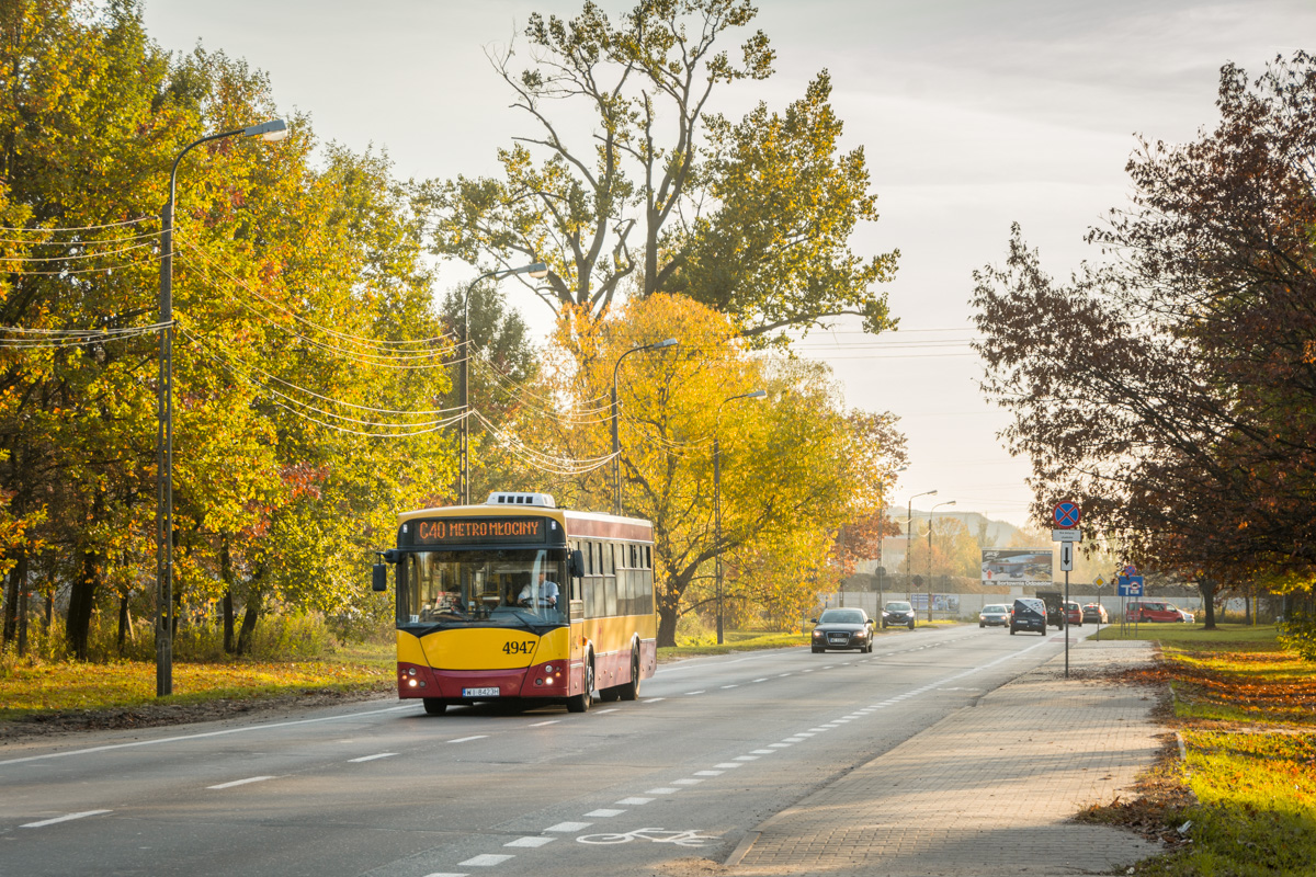4947
Jeden z ostatnich dni, kiedy mogliĹmy oglÄdaÄ Jelcza w obsĹudze linii cmentarnej.
Słowa kluczowe: JesieĹ M121I WĹ2019