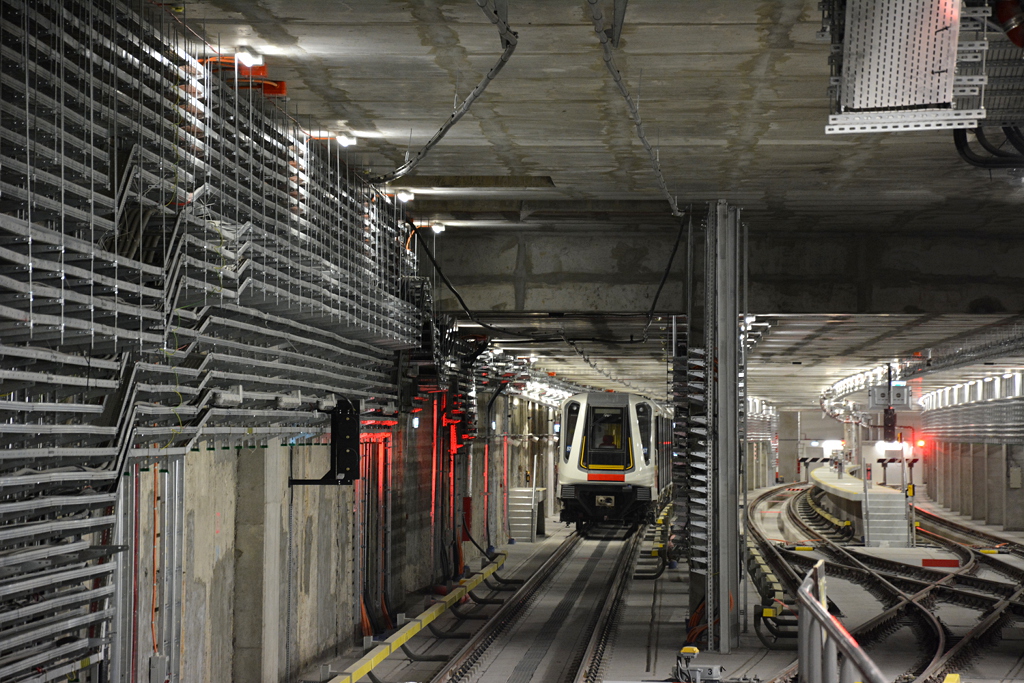 6017+5017+4017+4517+5517+6517
Inspiro na torach odstawczych za stacjÄ Rondo DaszyĹskiego.

