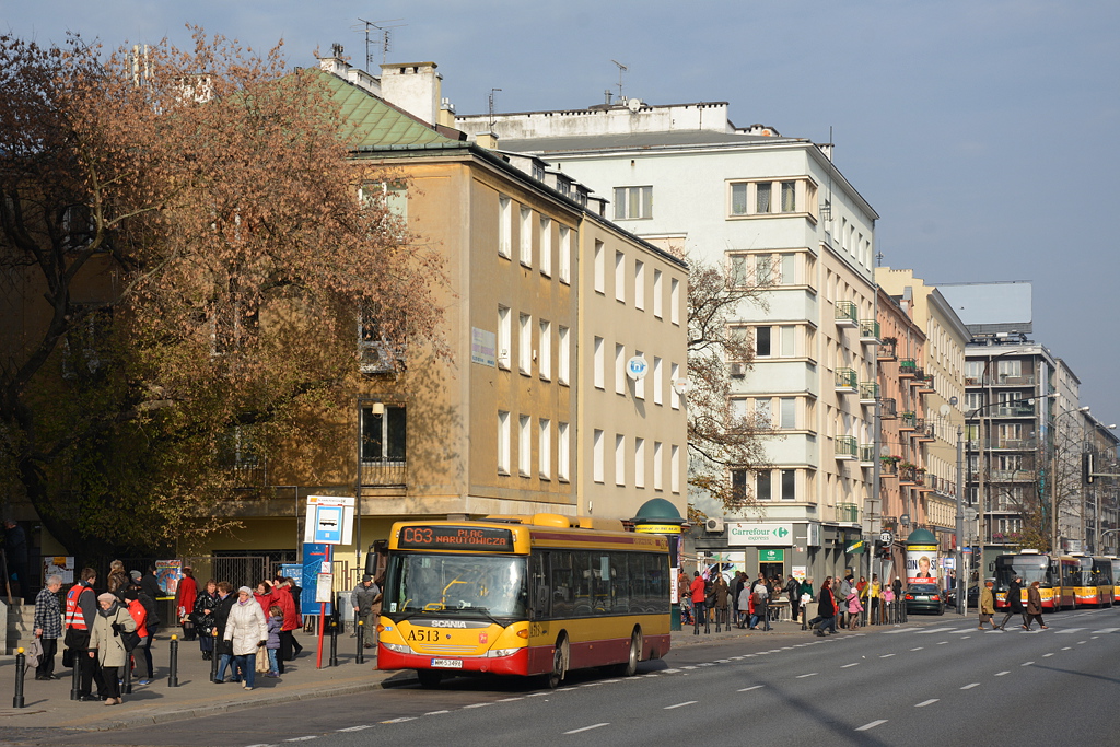 A513
Na C63 jeĹşdziĹy Scanie.
Słowa kluczowe: WĹ2014
