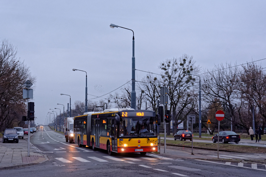 2007
Jedna z dwĂłch linii uruchomionych z powodu wyĹÄczenia ruchu tramwajowego na odcinku Nowe Bemowo - KoĹo. 
Słowa kluczowe: ZaTramwaj