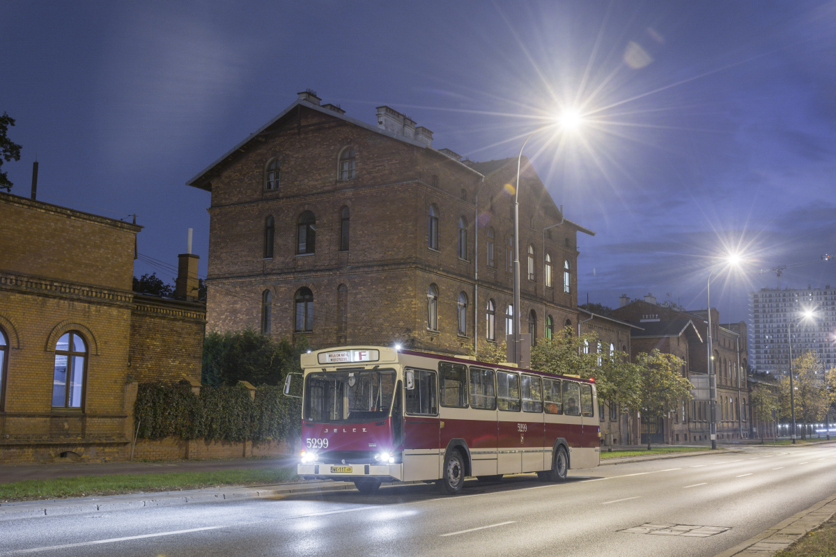 5299
Słowa kluczowe: PR110 architektura