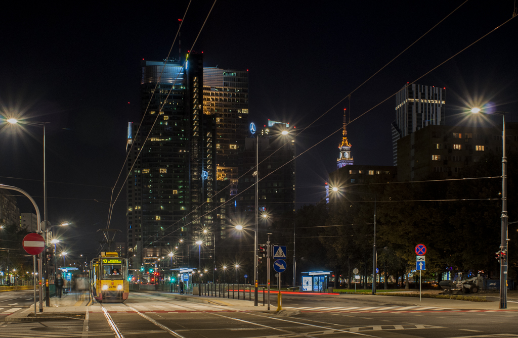 2070+2071
Na "nowej" Prostej.
Słowa kluczowe: Skyline