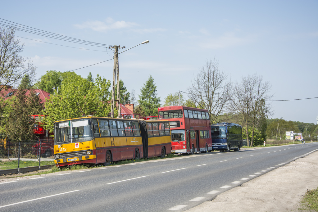 313
Ikarus 280.57 zakupiony przez "muzeum" w OtrÄbusach.
Słowa kluczowe: IK280