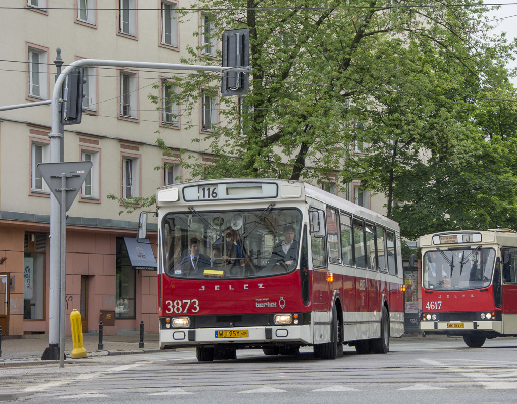 3873
Słowa kluczowe: NM2016 PR100 Parada