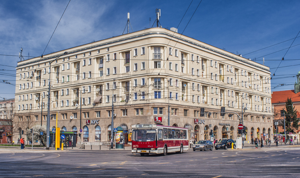 3873
Słowa kluczowe: 35lecieKMKM PR100