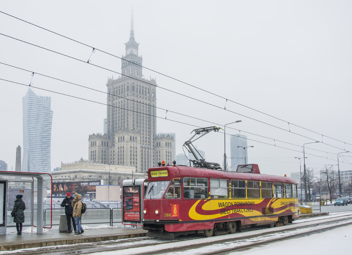 388
Słowa kluczowe: Konstal13N Zima Architektura