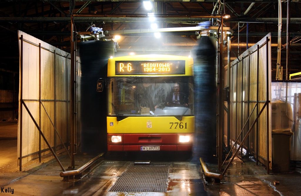 7761
To juĹź dwa lata.
Słowa kluczowe: PoĹźegnanieR-6 M181