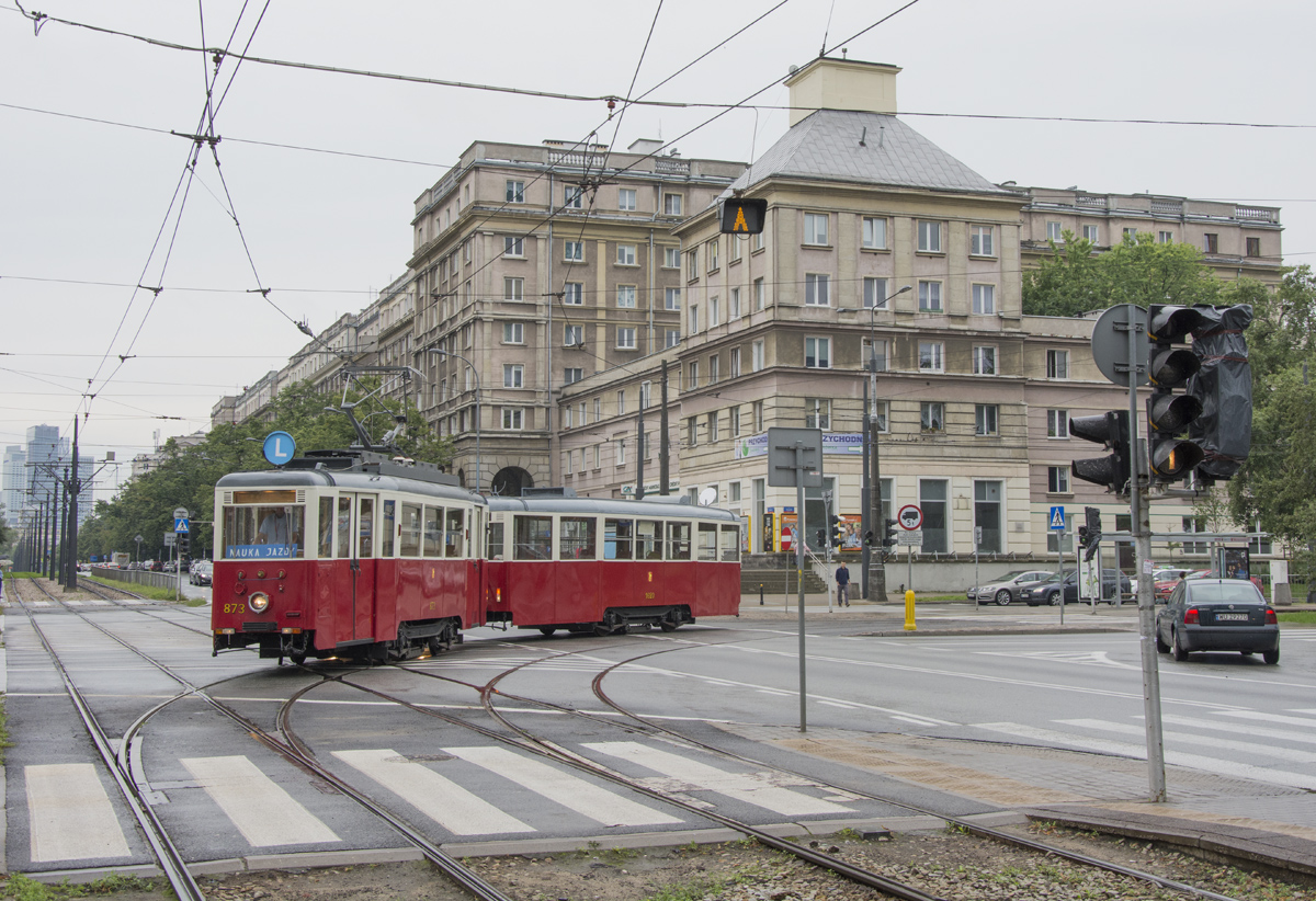 873+1620
Słowa kluczowe: NaukaJazdy Architektura