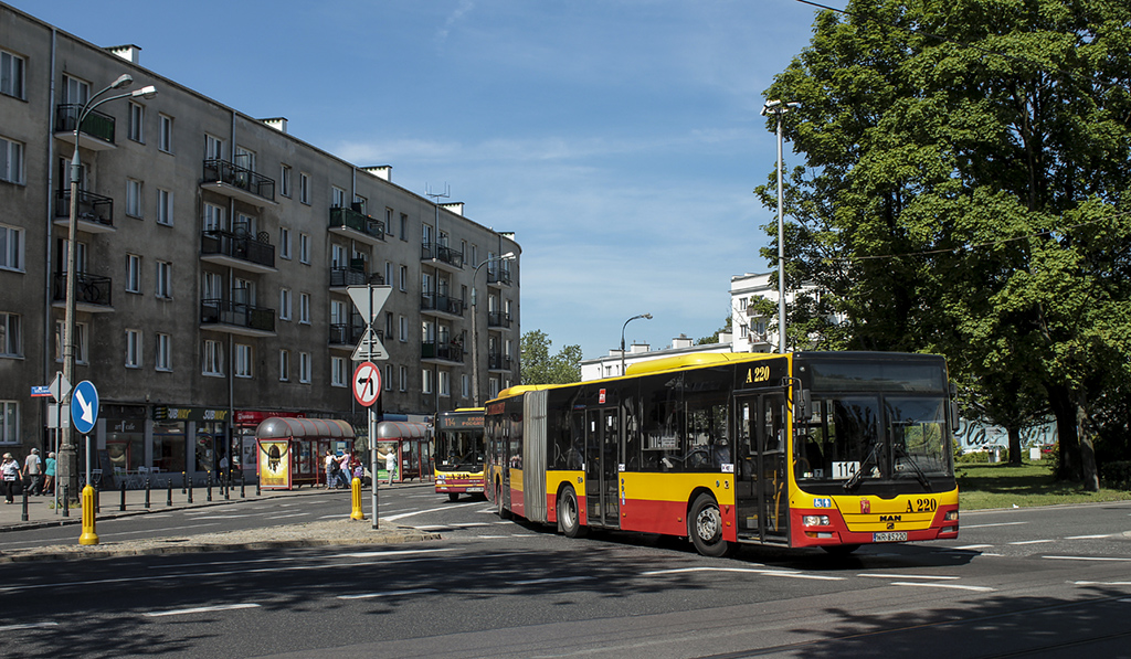 A220
Pierwszy MAN Michalczewskiego po nowemu zwykle obstawia 15/116.
Słowa kluczowe: ITSNG363