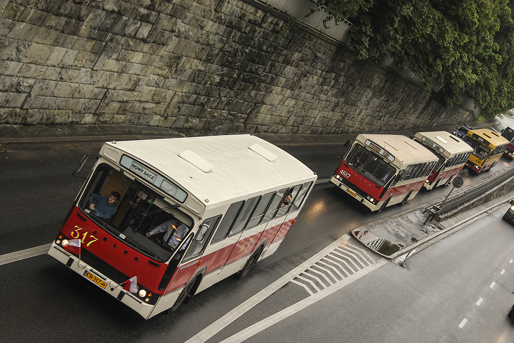 317
Mig z Nowego SÄcza na czele piÄknych "berlietĂłw".
Słowa kluczowe: NM2014 M11 Parada