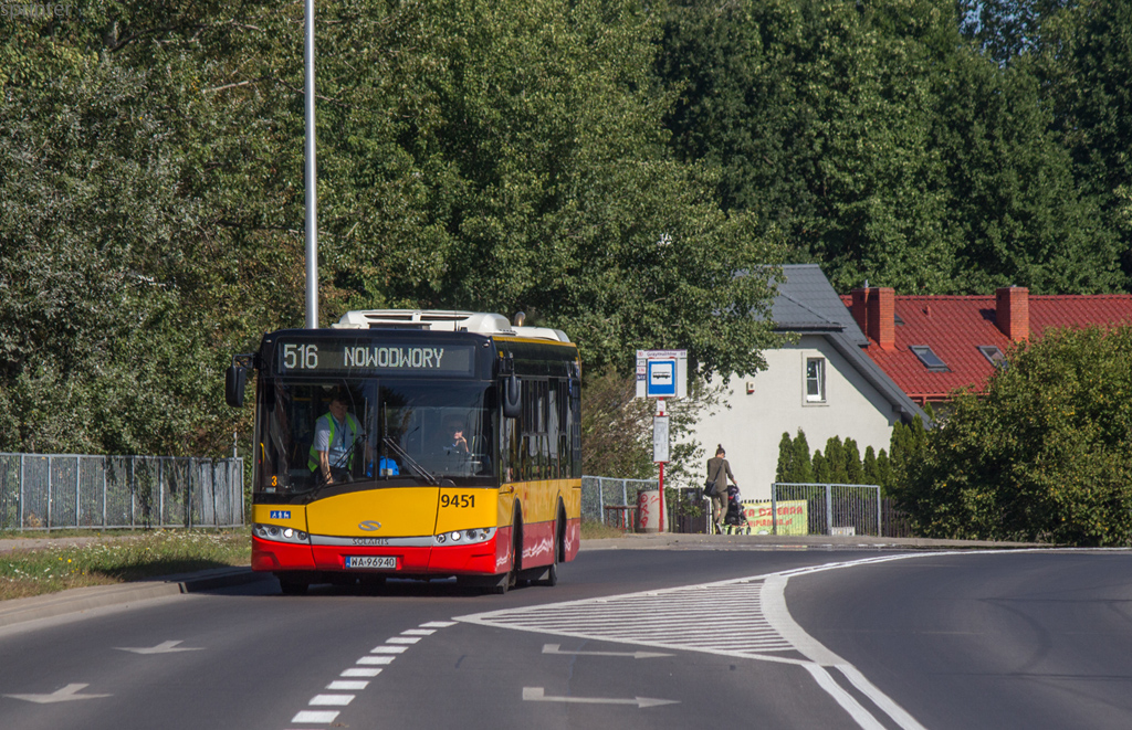 9451
Pierwszy dzień walki z pasażerami, korkami i innymi przyjemnymi rzeczami. Szerokości!
Słowa kluczowe: M.atej