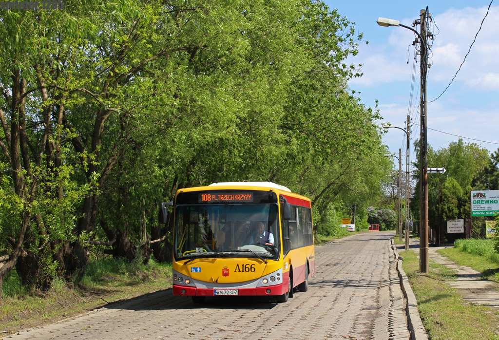 A166
Jedna z ostatnich trylinkowych ulic w Warszawie, po ktĂłrych moĹźna przejechaÄ siÄ liniowym autobusem
Słowa kluczowe: MOBLIBERO Trylinka