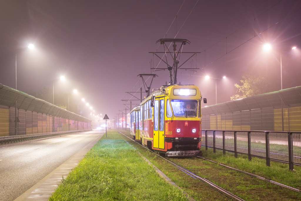 821+818
Słowa kluczowe: KoKo2015 Konstal13N