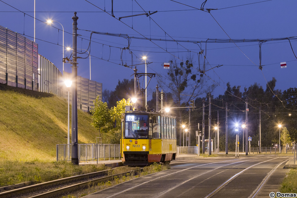 1233
Pierwszy tego dnia kurs linii 6.
Słowa kluczowe: Kelly