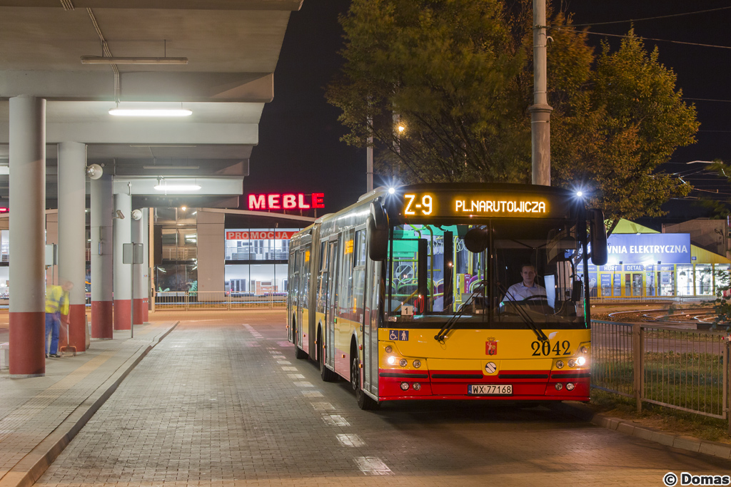 2042
Linia Z-9 kursowaĹa w dniach 8-23 sierpnia na trasie plac Narutowicza - P+R Aleja Krakowska z powodu wyĹÄczonego ruchu tramwajowego na skrzyĹźowaniu ulic Bitwy Warszawskiej 1920 roku oraz Banacha. Dodatkowo byĹa wspomagana tramwajowÄ liniÄ 79 na odcinku Hale Banacha - P+R Aleja Krakowska, jednak ostatniego dnia zostaĹa sama linia autobusowa. Pozdrowienia dla prowadzÄcego!
