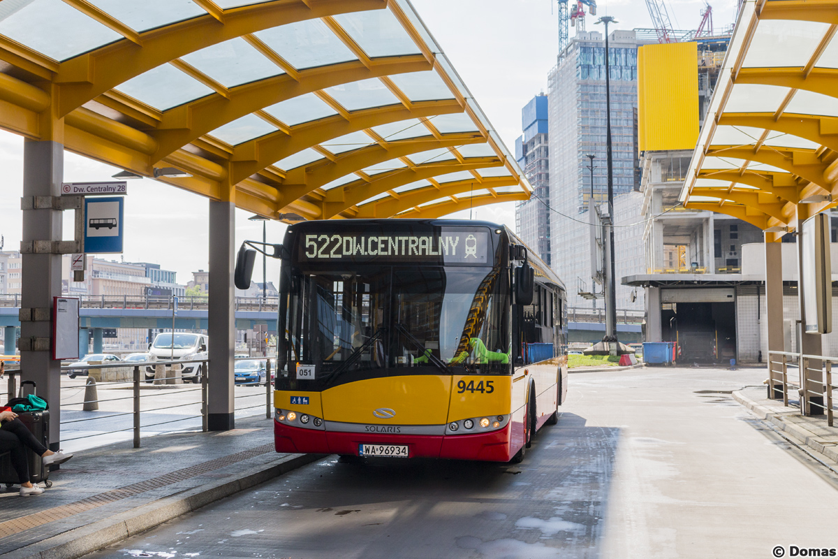 9445
W związku z organizacją obchodów Święta Dziękczynienia w Świątyni Opatrzności Bożej na linii 217 i 522 mieliśmy okazję oglądać autobusy Arrivy.
