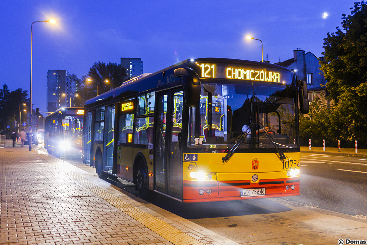 1075
Po drugiej dostawie 10-metrowych SolbusĂłw do MZA czÄĹÄ z nich trafiĹa na chwilÄ na zajezdniÄ "Stalowa" (docelowo wszystkie na "Woronicza"), dziÄki czemu Solbusy pojawiĹy siÄ na do tej pory nieodwiedzanych przez nich rejonach.

