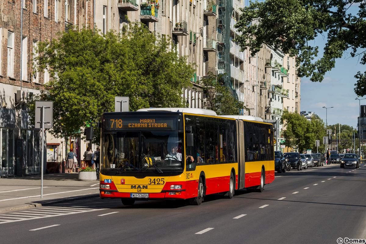 3425
6-letni Lion's ze "Stalowej" za chwilÄ zamelduje siÄ na 4. przystanku (ZÄbkowska) w swojej kolejnej podrĂłĹźy tego dnia do Marek.
