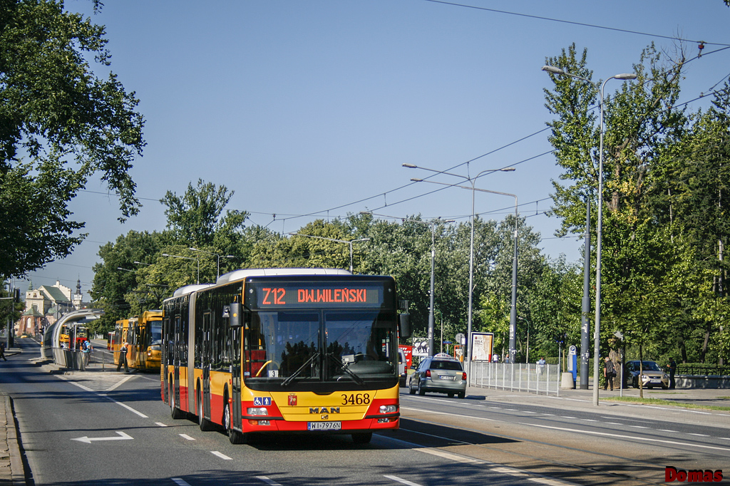 3468
NiespeĹna roczny MAN obsĹuguje liniÄ zastÄpczÄ na trasie Metro Ratusz ArsenaĹ - Dworzec WileĹski.

