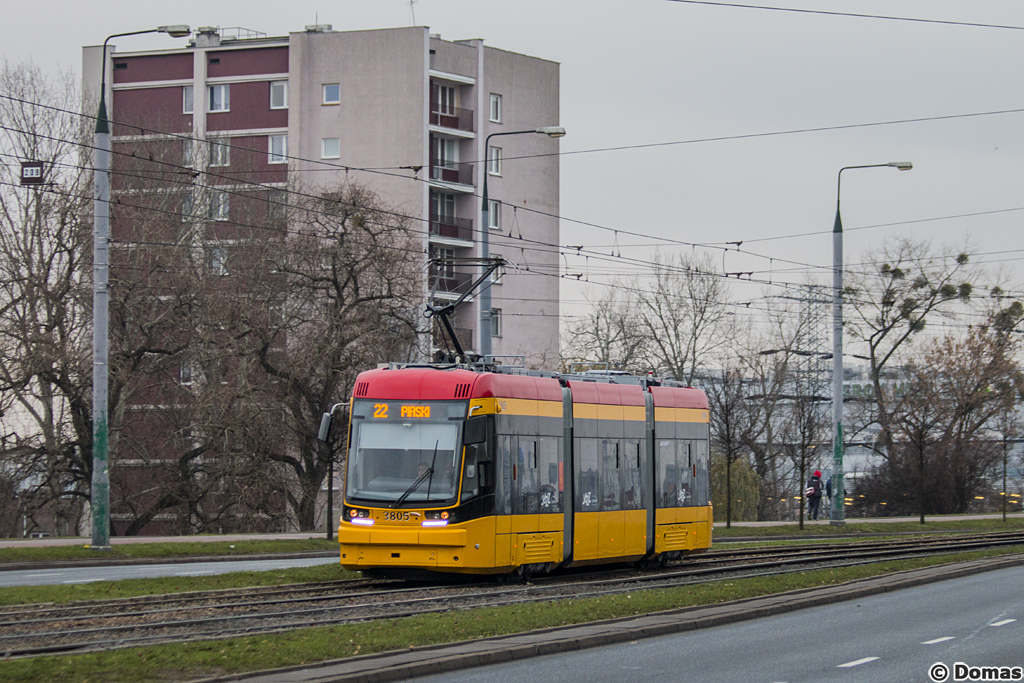 3805
[i]Szczeniak[/i] zbliża się do ulicy Broniewskiego, w którą skręci, a następnie na jej końcu zakończy swój kurs na pętli Piaski.
