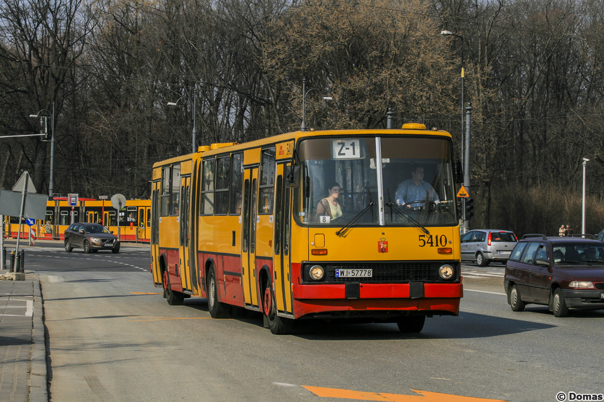 5410
Ikarus. W weekend. To byĹy czasy...
Słowa kluczowe: IK280