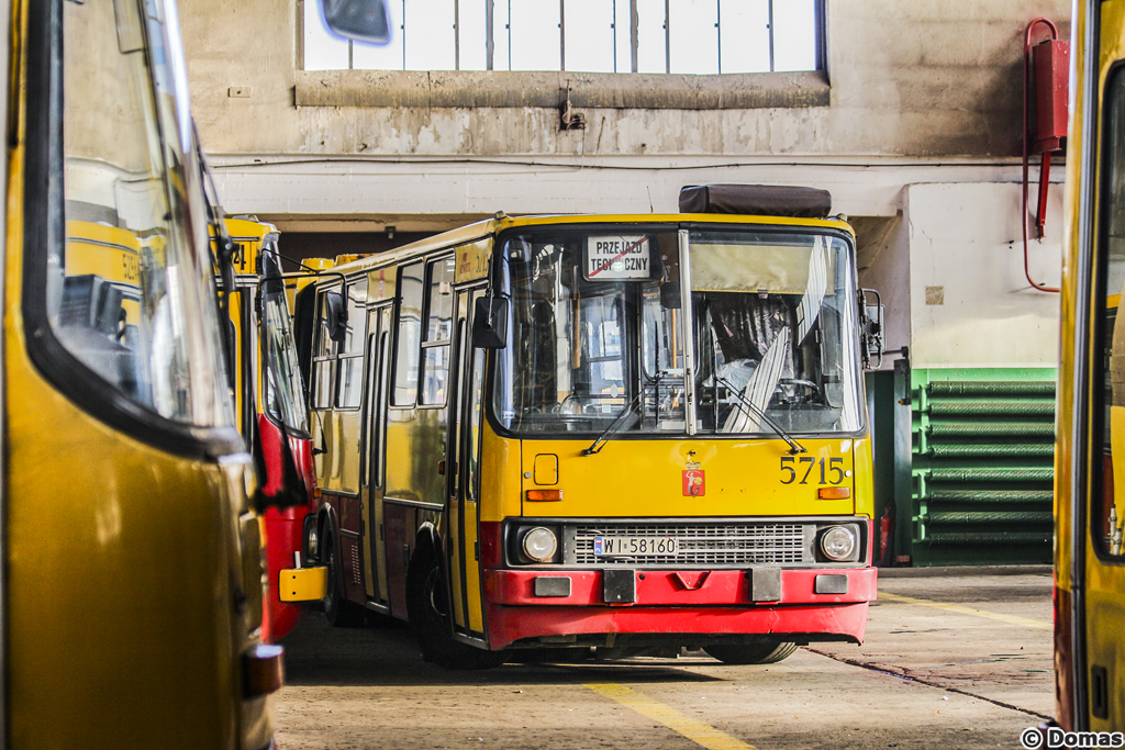 5715
5715 wĹrĂłd braci.
Słowa kluczowe: IK280