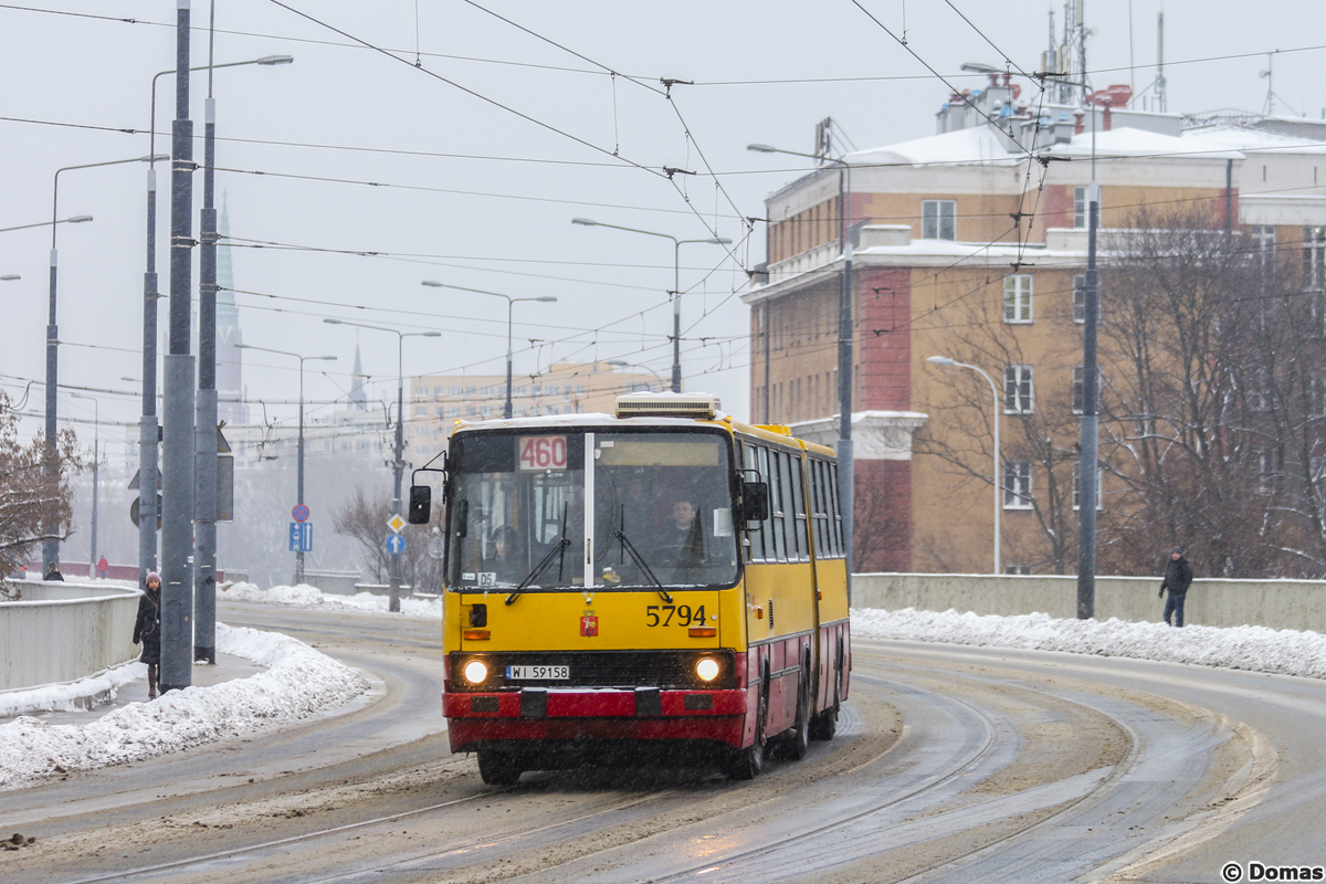 5794
W ostatnim roku sĹuĹźby Ikarusy pojawiaĹy siÄ na rĂłĹźnych liniach - na porannej dowozĂłwce 460 ze Stalowej na plac Bankowy wystÄpowaĹy stosunkowo krĂłtko w postaci wtyczki D5.
Słowa kluczowe: IK280