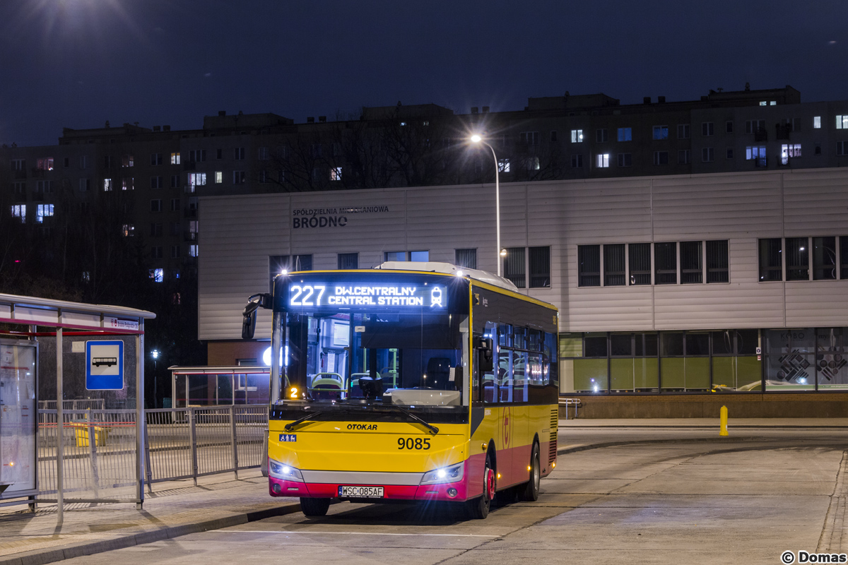 9085
W ĹwiÄta na 227 jest bardzo ciekawy "rozstrzaĹ" taborowy - w WigiliÄ "Stalowa" wysĹaĹa przeguby, a od 25 grudnia Arriva przejÄĹa liniÄ na... Otokary. BÄdÄ kursowaÄ na linii do 1 stycznia wĹÄcznie, potem wraca "Stalowa" z solĂłwkami.
