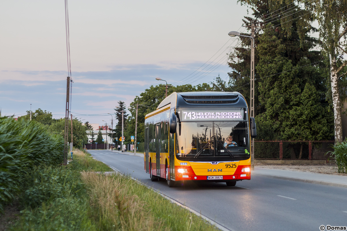 9525
Od jakiegoĹ czasu Mobilis moĹźemy zobaczyÄ tylko w porannych i wieczornych kursach na brygadach, ktĂłre przez caĹy dzieĹ jeĹźdĹźÄ na 255.
