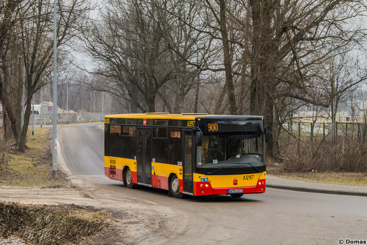 A297
EEC wprowadziĹo nowÄ markÄ na warszawskie ulice - MAZ.
