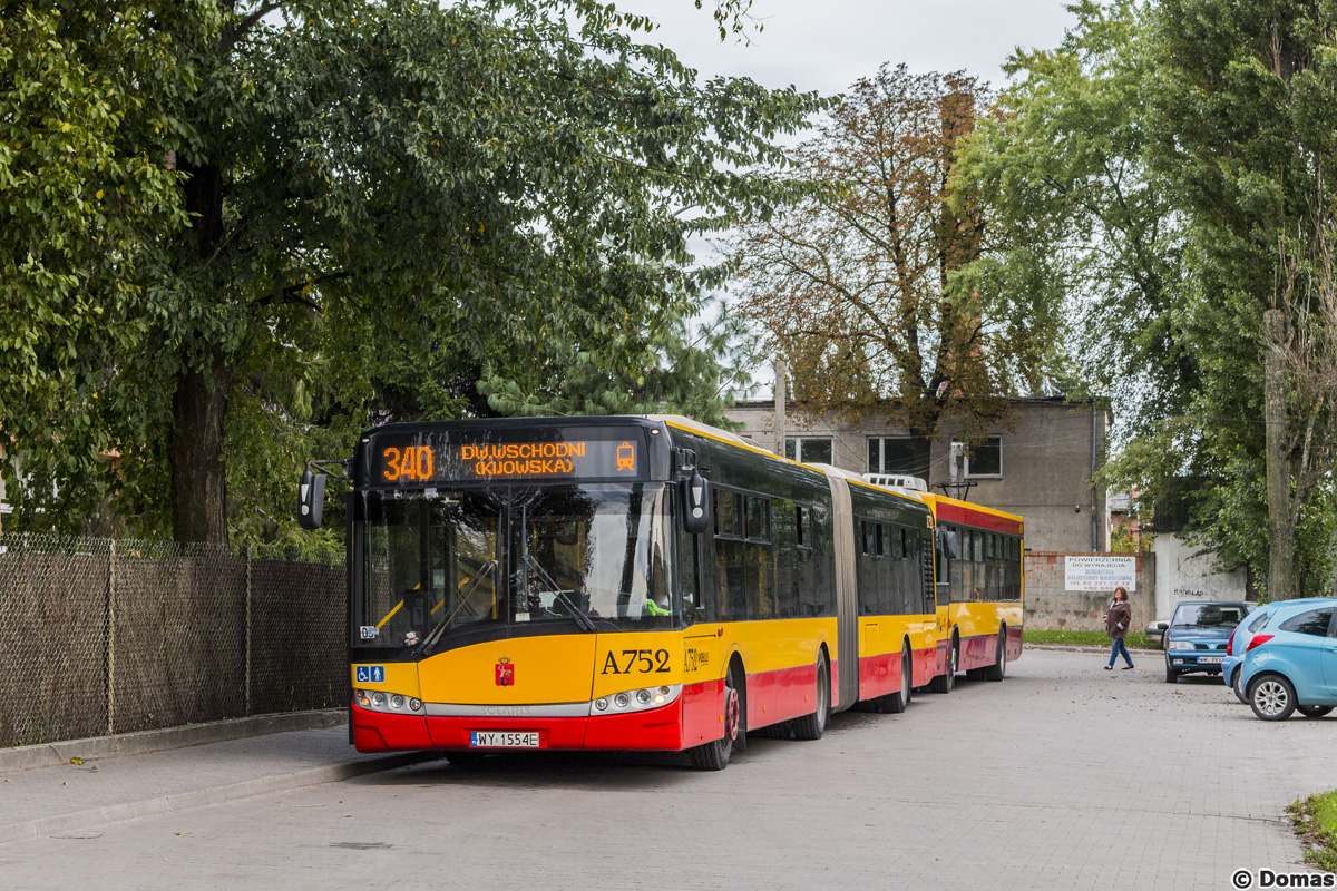 A752
ZastÄpstwo za "StalowÄ".

W ostatnich czasach mamy do czynienia z bardzo czÄstymi zastÄpstwami - prawie kaĹźdy przewoĹşnik jeĹşdzi za innych jeĹli ma wolnych ludzi i tabor. Odchodzi stare pokolenie kierowcĂłw, a mĹodych proporcjonalnie, niestety, nie przybywa.
Słowa kluczowe: DziwadĹo MOBSU18