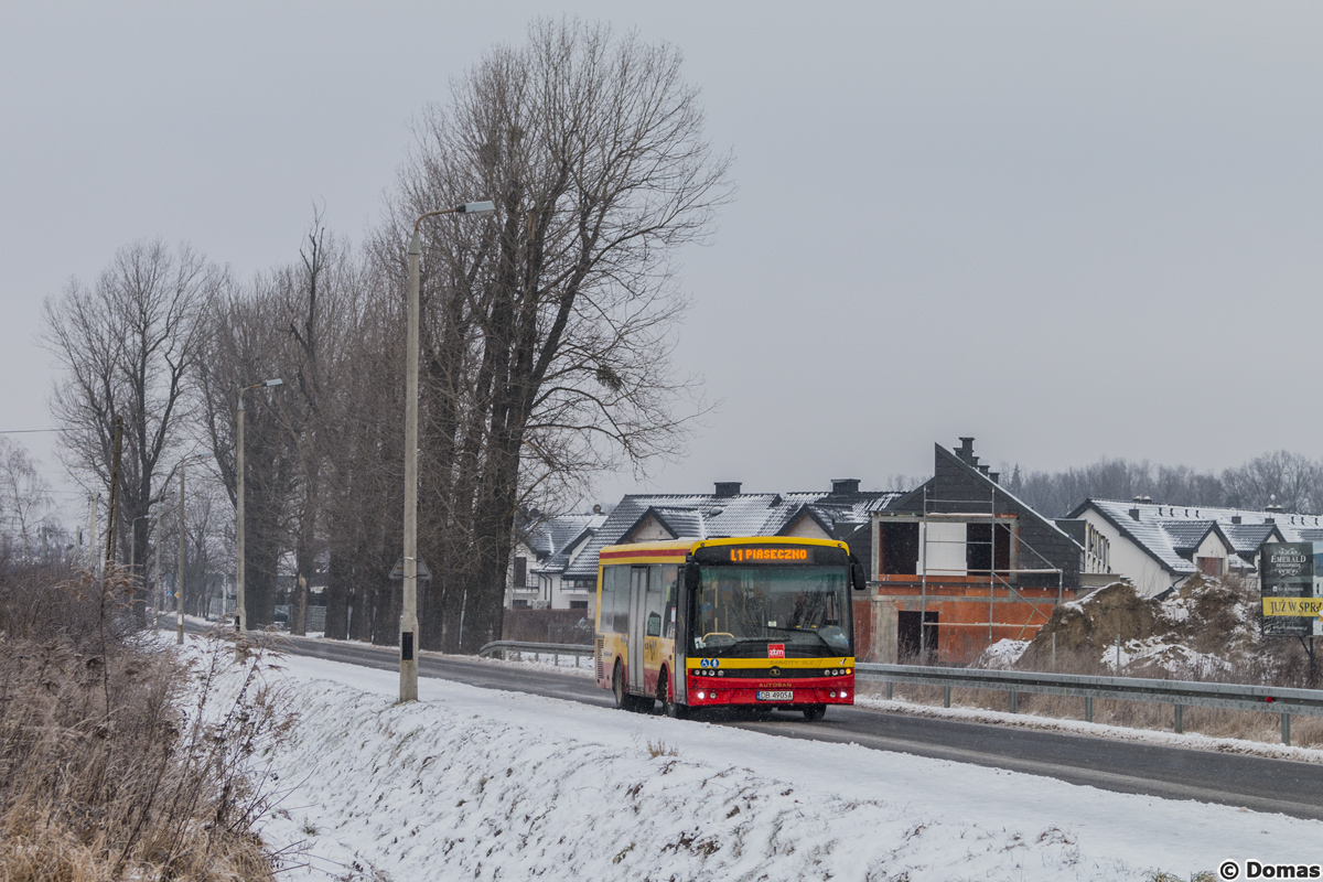 DB 4905A
Sekar-Trans do obsĹugi linii L-1, L-3 oraz L-4 zgĹosiĹ m.in. trzy takie pojazdy jak na zdjÄciu - sÄ to kolejne Sancity w sieci ZTM.
